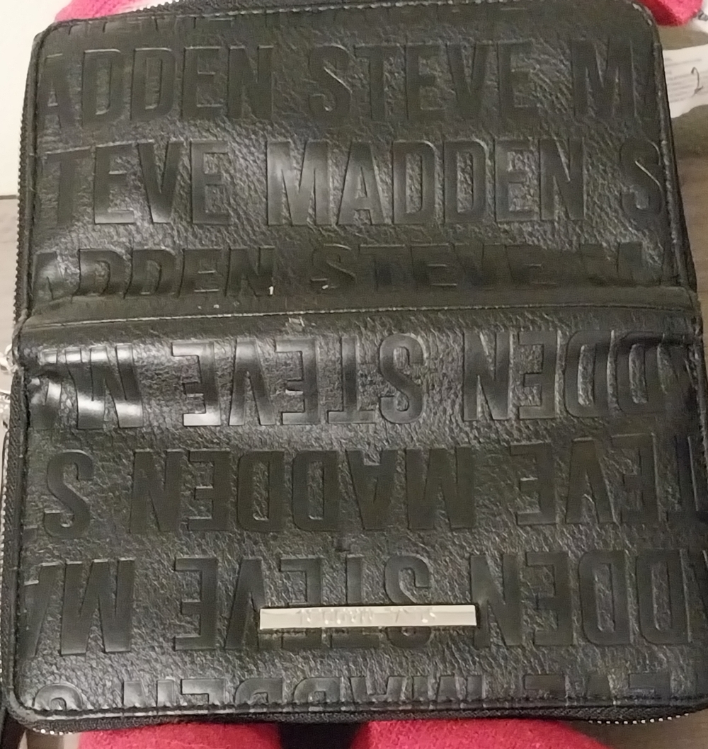 Steve Madden Embossed Black Wallet